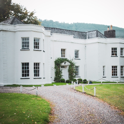 Wedding News: Tall John’s House is set in the Brecon Beacons National Park