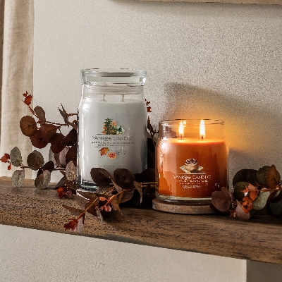 Autumnal fragrances from Woodwick and Yankee Candle