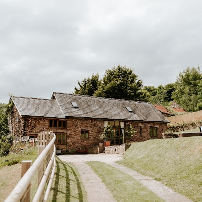 Sugar Loaf Barn has teamed up with Airbnb