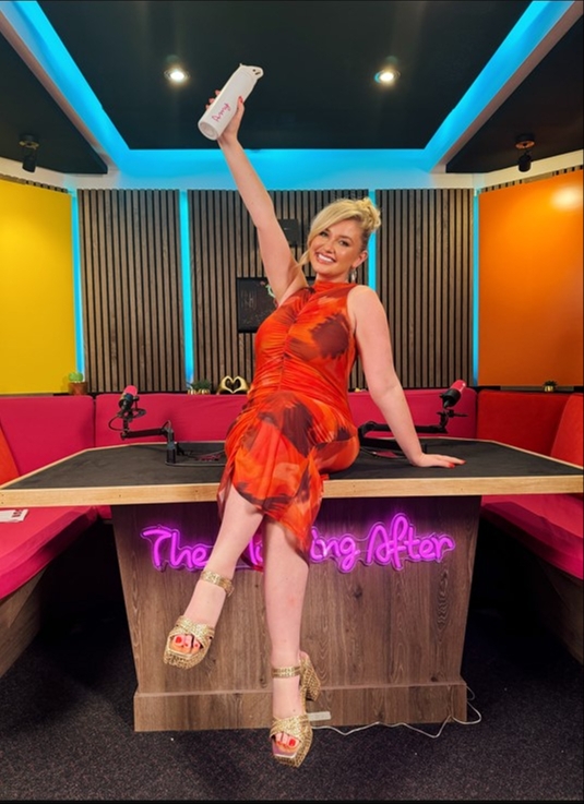 amy hart in a podcast room for love island